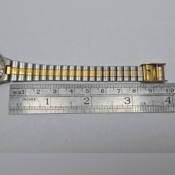 Vintage Manhattan By Croton Watch Diamond Gold Silver Two Tone 24mm New Battery - Picture 7 of 9